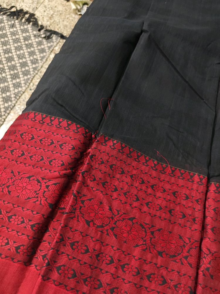 Black And Red Begumpuri Saree