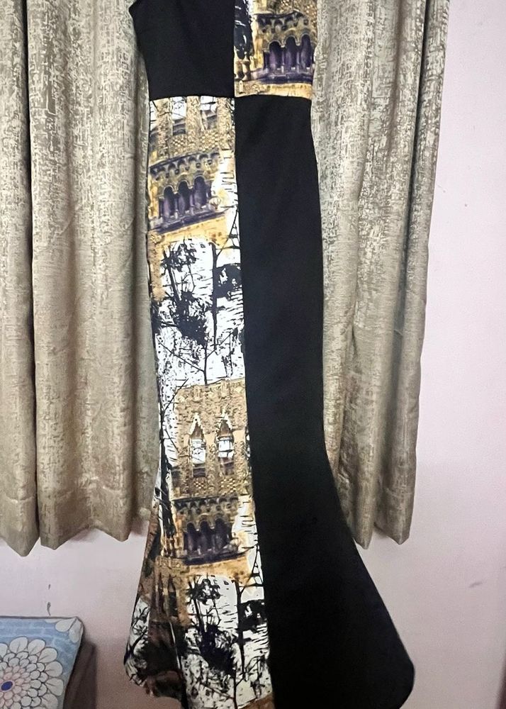 Black N Gold Printed Party Wear Strectable Gown