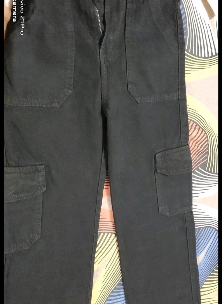 Black Cargo Jeans