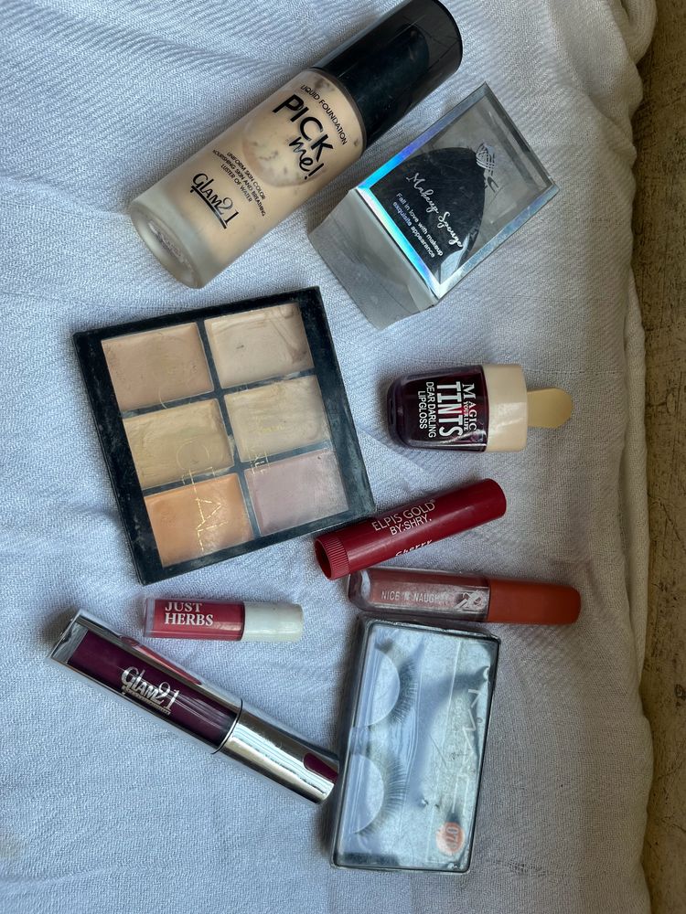 makeup kit