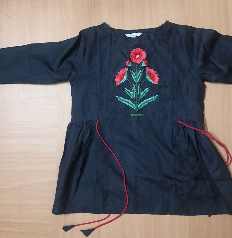 Black Embroidered Tunic For College Office Girls