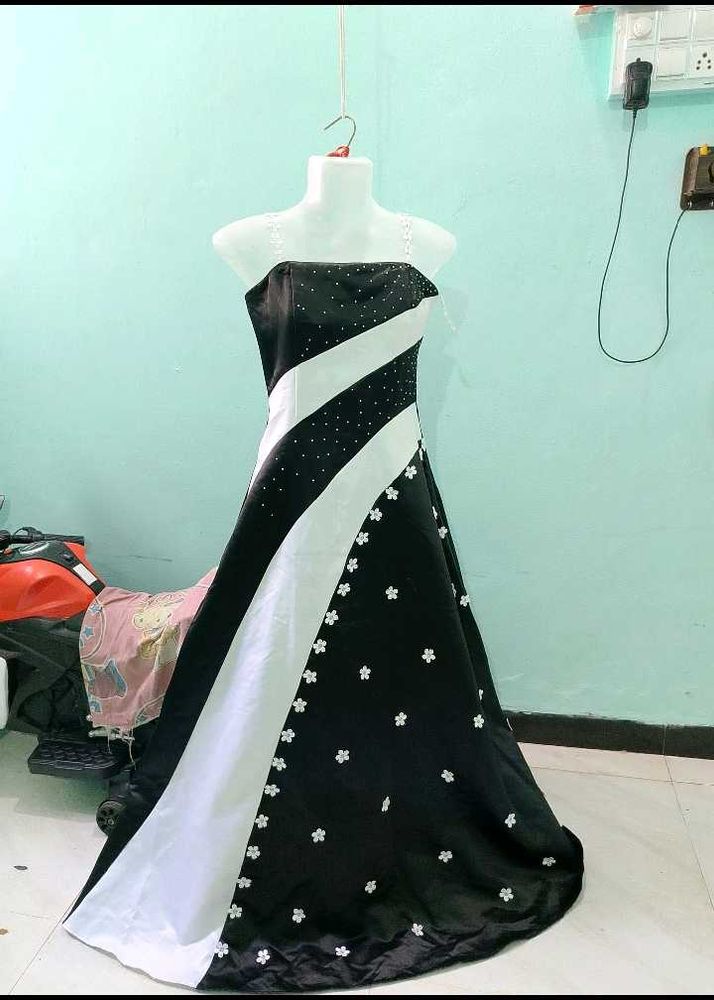 Party Wear Gown Offer