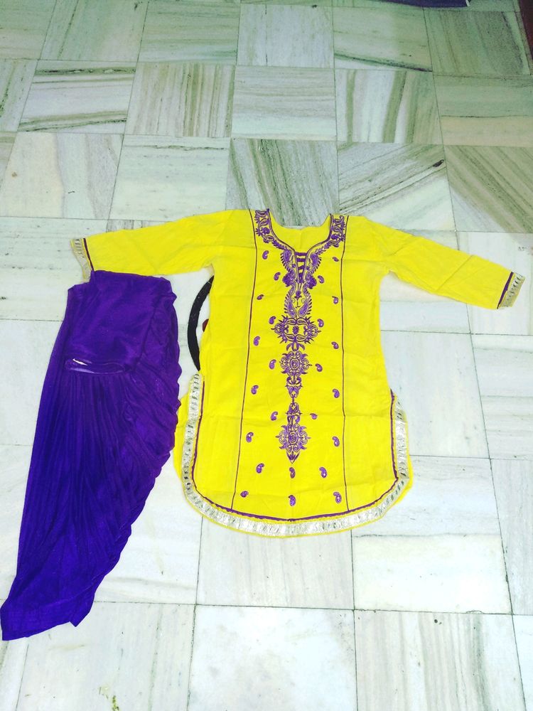 Dark Brinjal 💜Patilya Salwar Wid Yellow 💛Kurti.