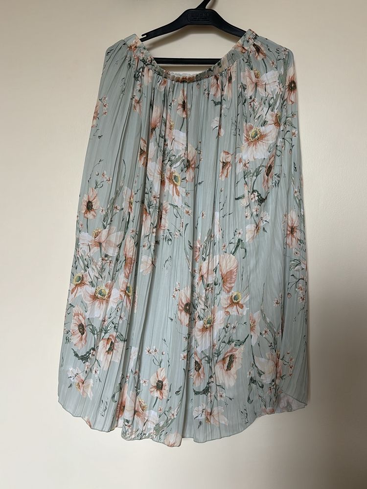 Floral Pleated Skirt from H&M