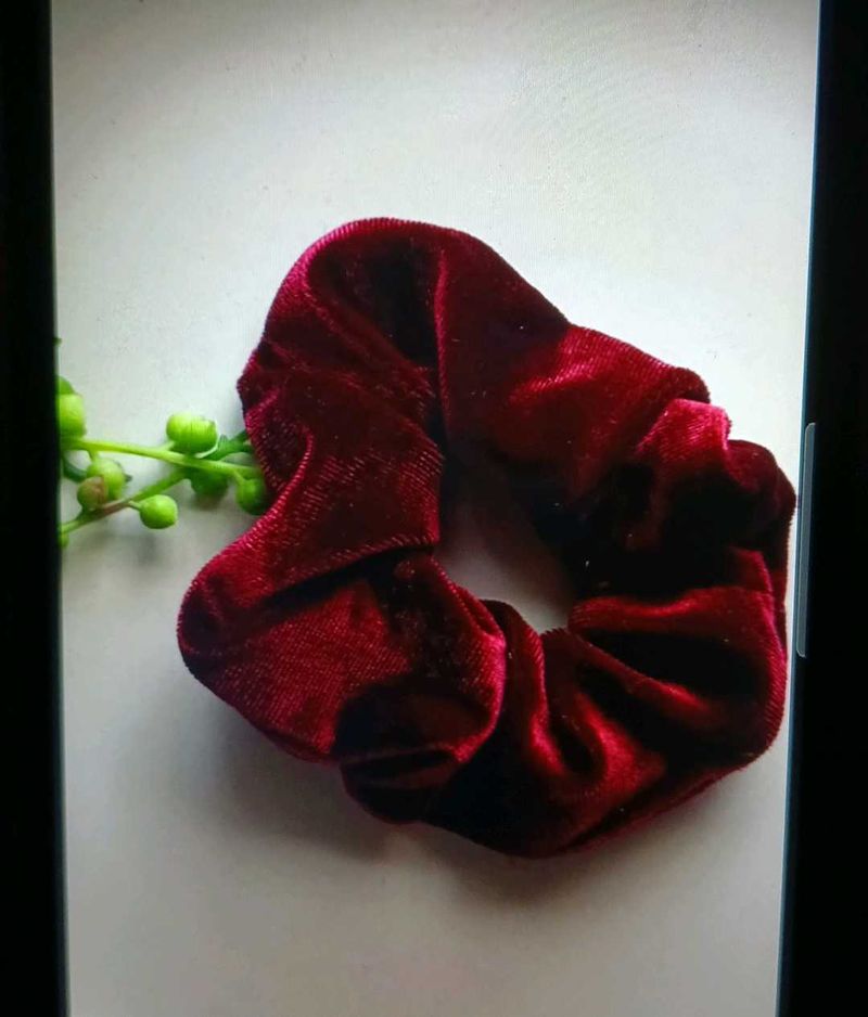 Hair Scrunchie (Colour -- Maroon)