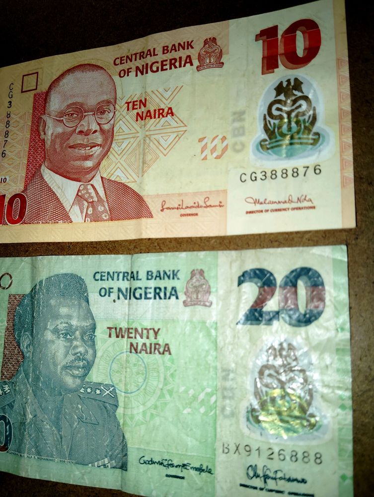 2 Pc Nigerian Naira Plastic Note Spl# 888