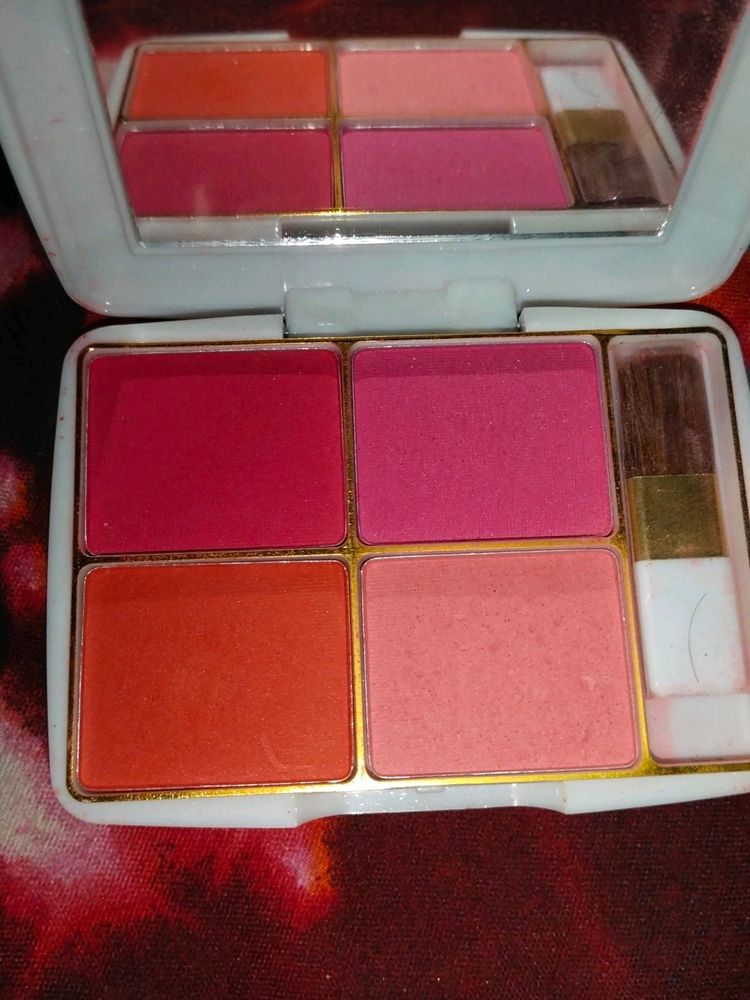 Its A Combo Of Hilary Rhoda Blusher Pallet And Highlighter &Contour Pallete