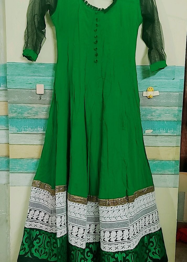 Green Kurti