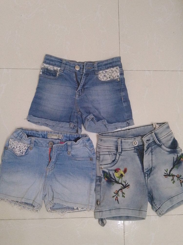 200 Me 3 Denim Shorts