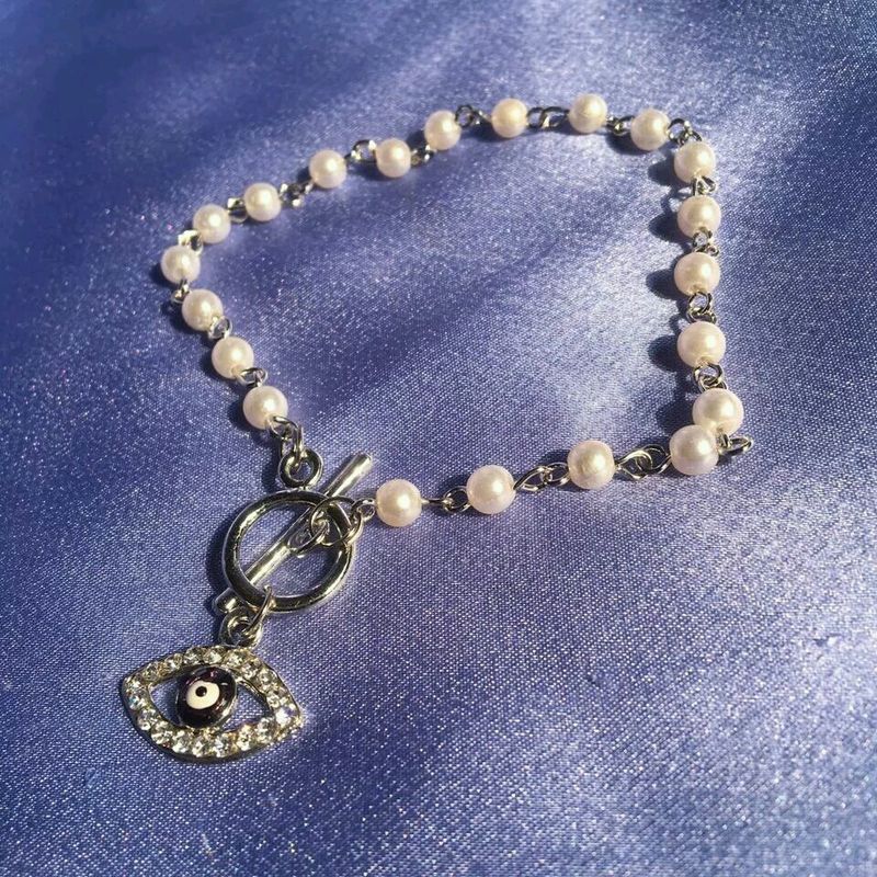 Silver Evil Eye Breclet