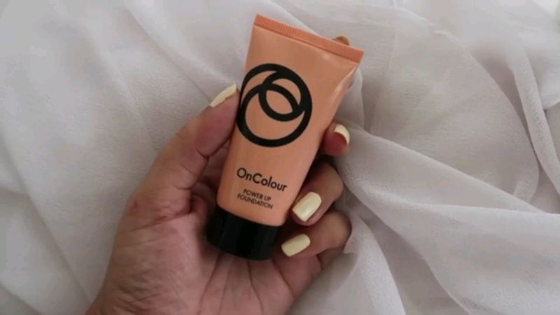 Oriflame On Color Power Up Foundation