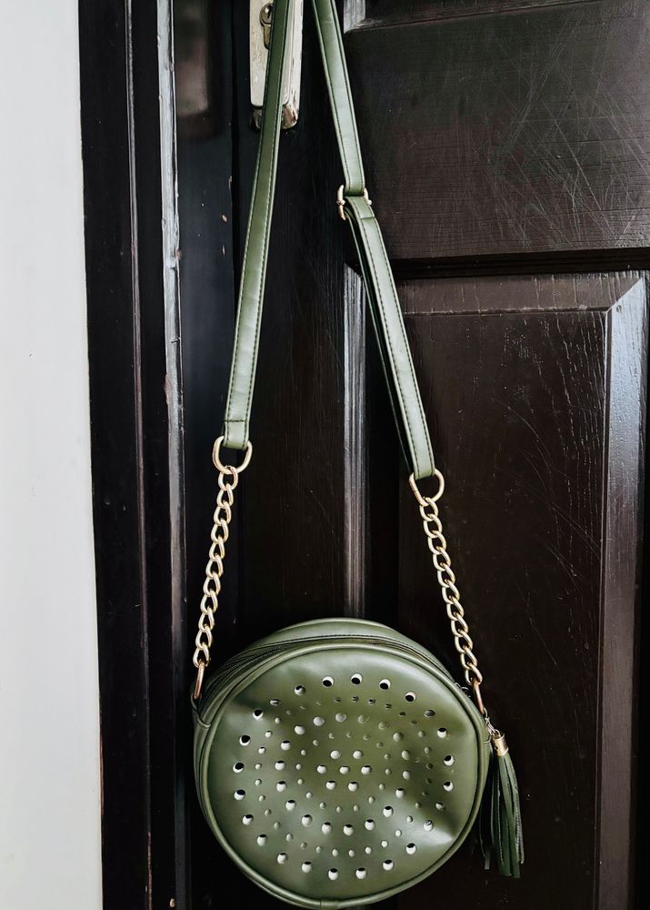 Round Sling bag