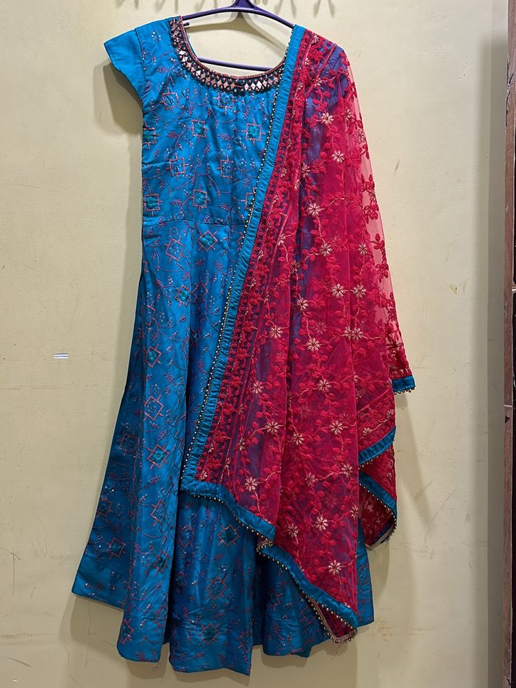 **PRICE DROP** Ethnic Kurta Set Size M