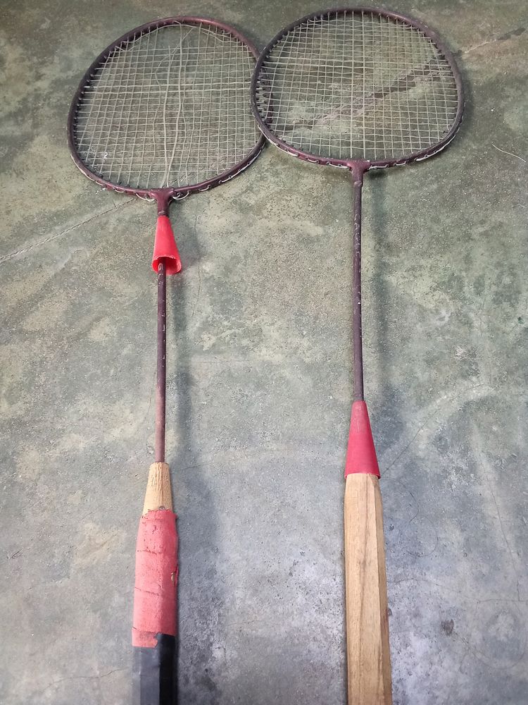 Badminton