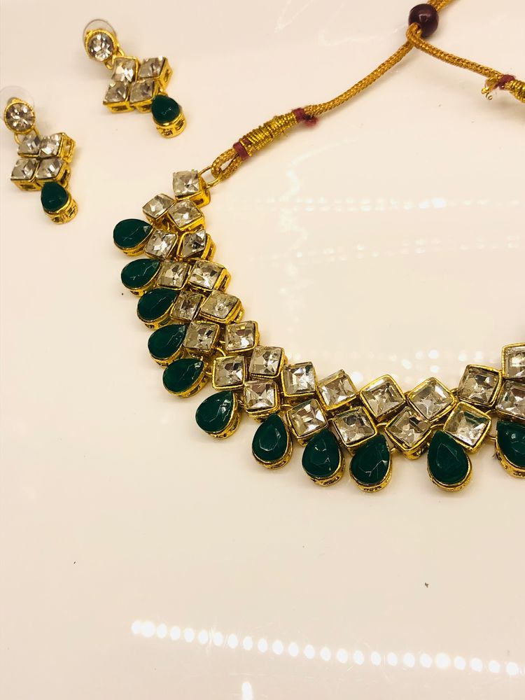 Green Stone Jewellery Set