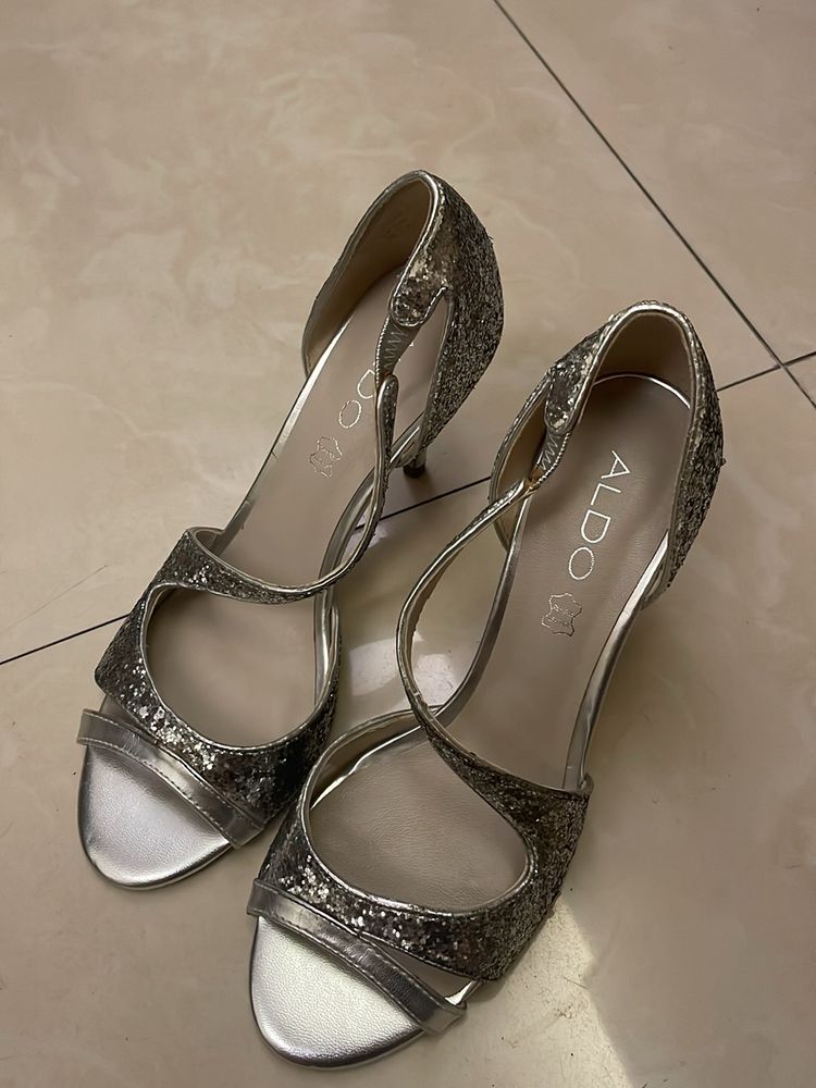 Ladies, New Unused , Aldo Heels