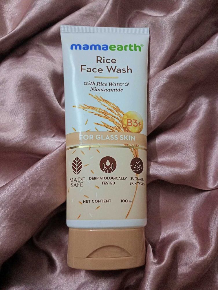 Mama Earth Rice Face Wash For Glass Skin