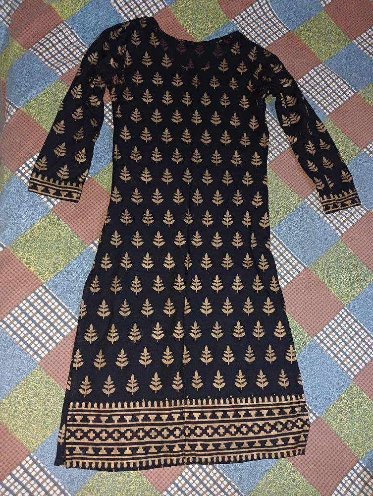 Set Of Black Kurti