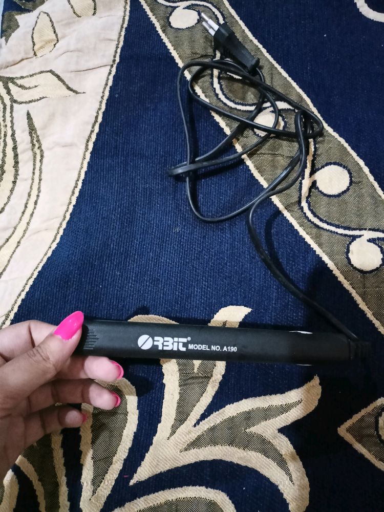 Orbit Hair Straightener