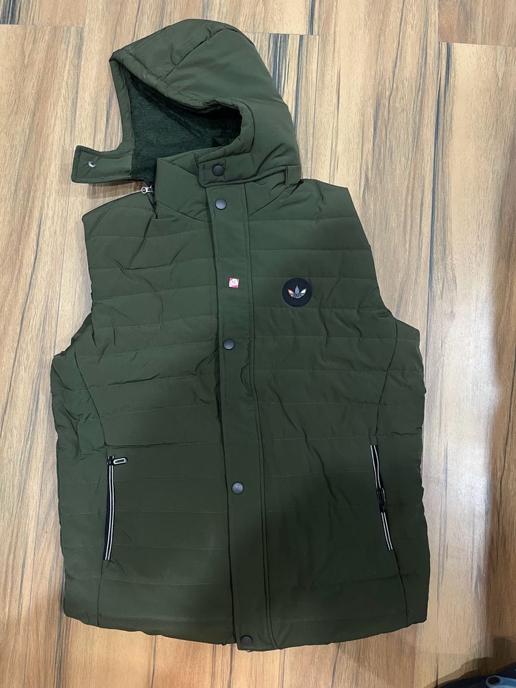 brand new mens sleeveless green jacket