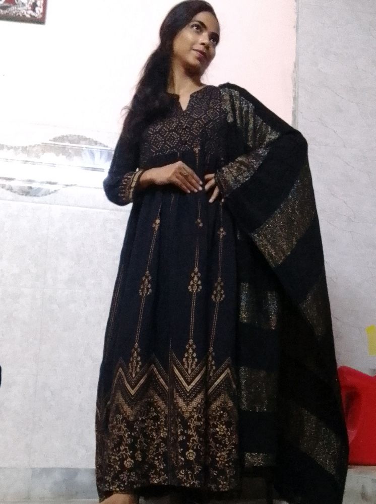 Woman  Kurta With Duppta