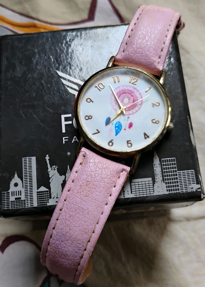 Wrist Watch Gold Dial Pink Strap