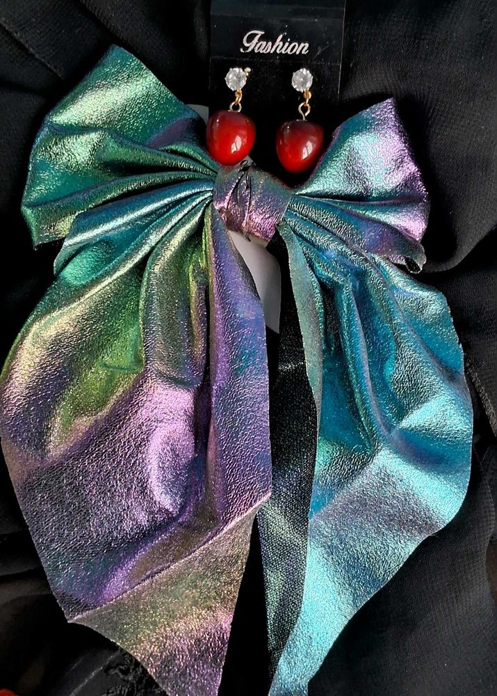 Hair Clip ,Cherry Earing 🍒  Black Bagles