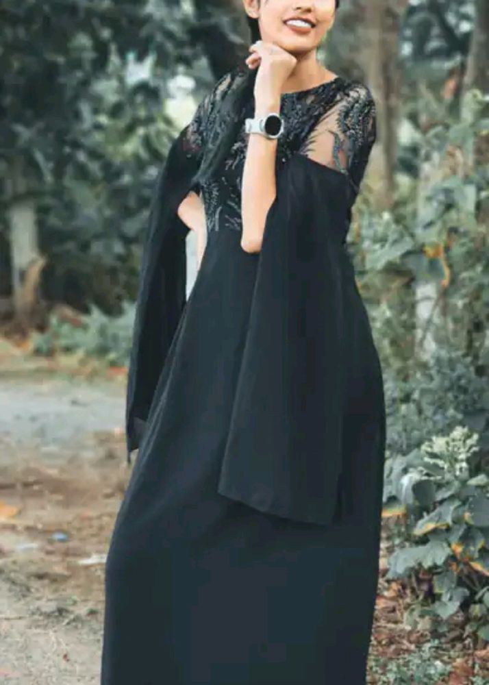 Black Embellished Slit Sleeves Maxi Dress