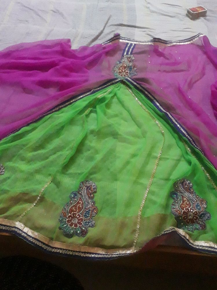 Readymade saree