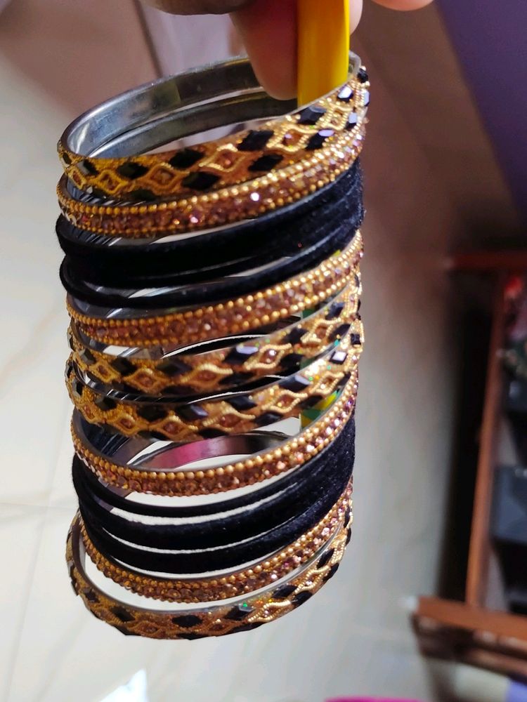 Beautiful 😻 Black Velvet Bangles😘😘