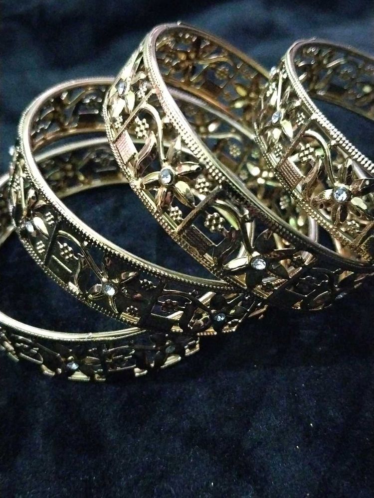 Stunning 🥰 Bangles