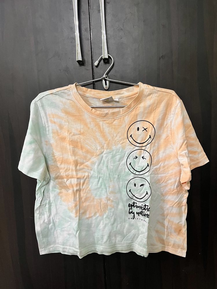 Branded Tie And Dye Tshirt. Size-L