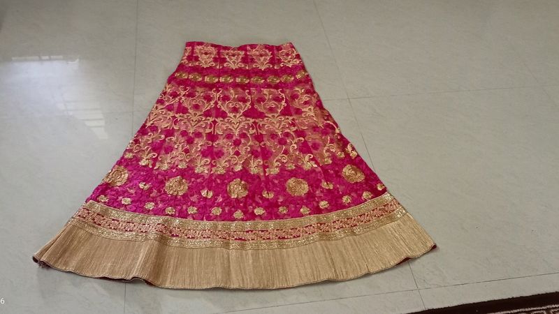 Lehenga With Unstitch Blouse