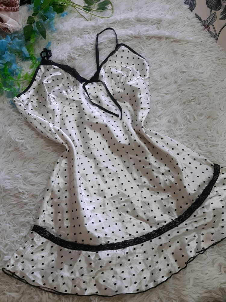 Beautiful Plka Dots Night Wear