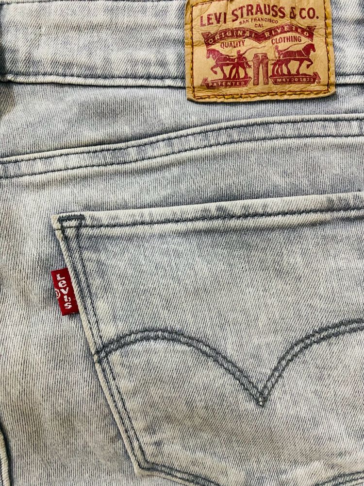 Levi’s Jeans