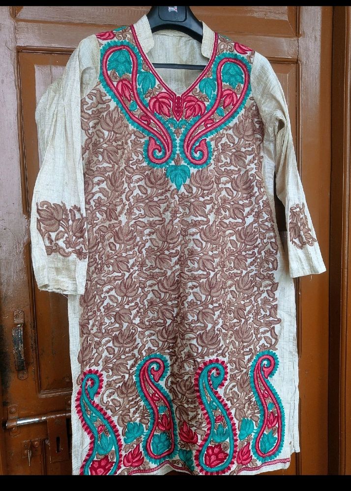 Chikan kari Work Kurti