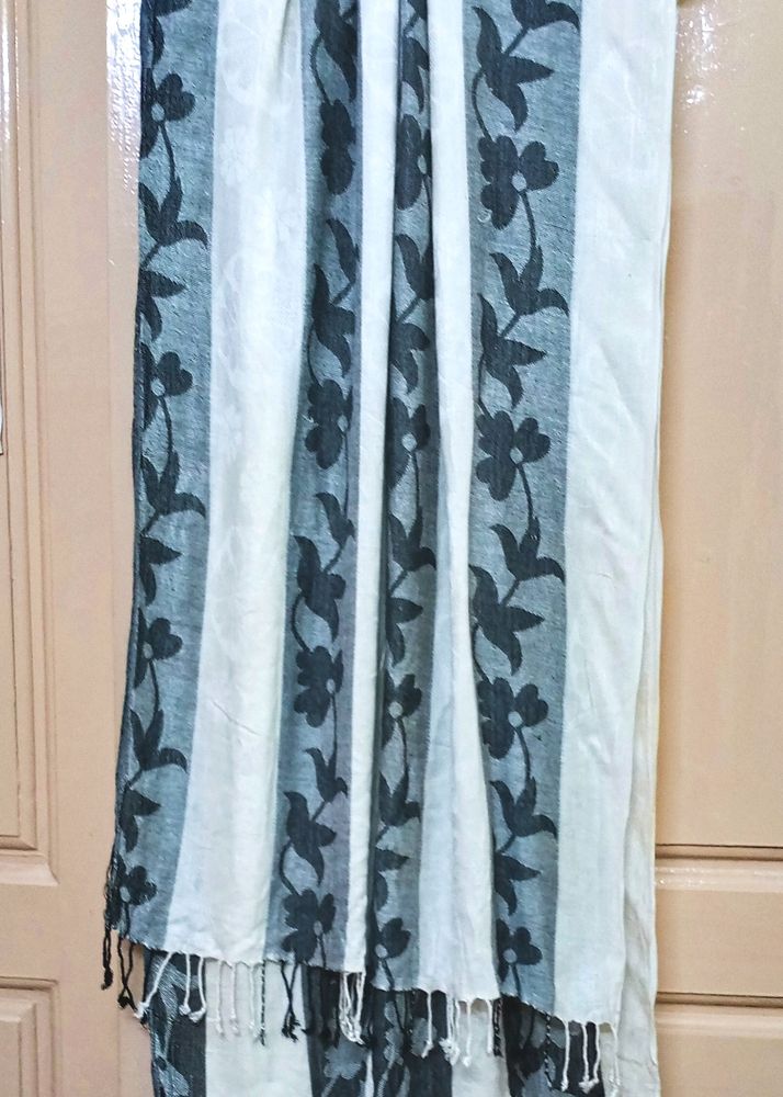 Eid Sale Grey N White Stole