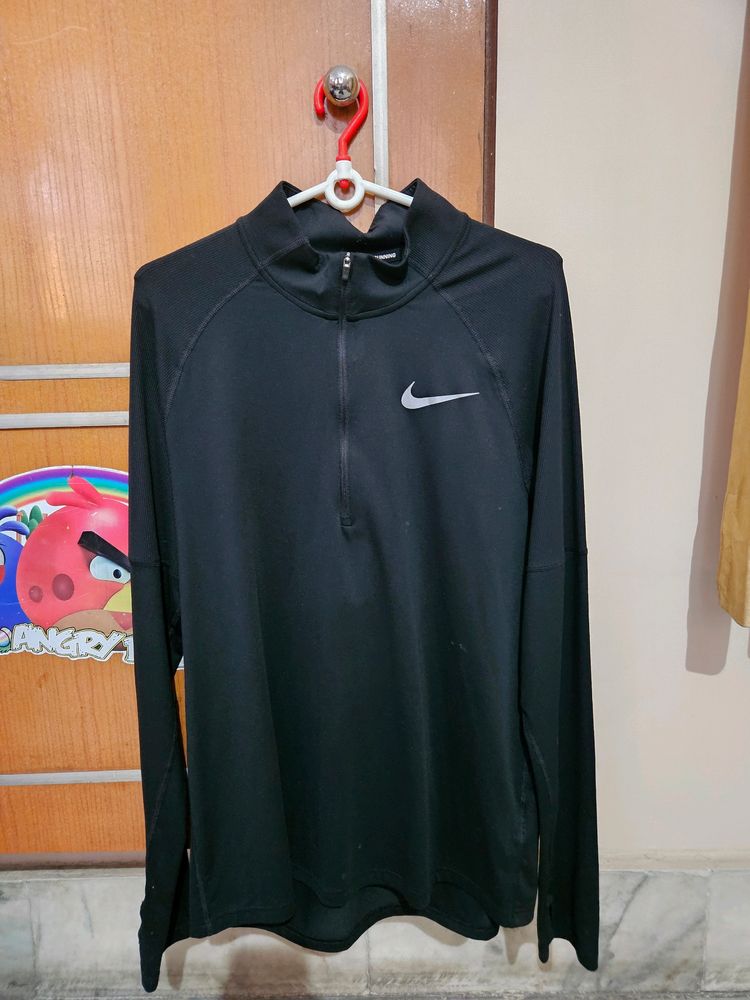 NIKE MEN DRI-FIT TSHIRT