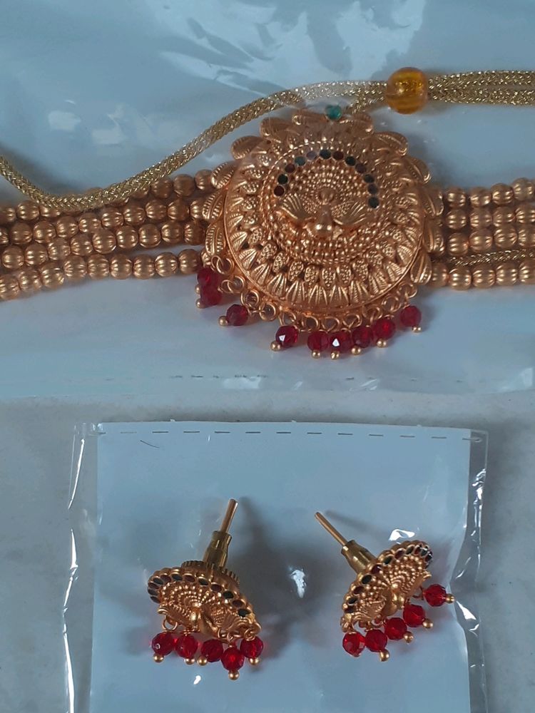 Chokar With Earrings