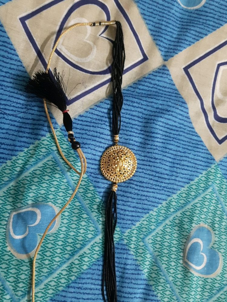 Black Choker With Finger Ring