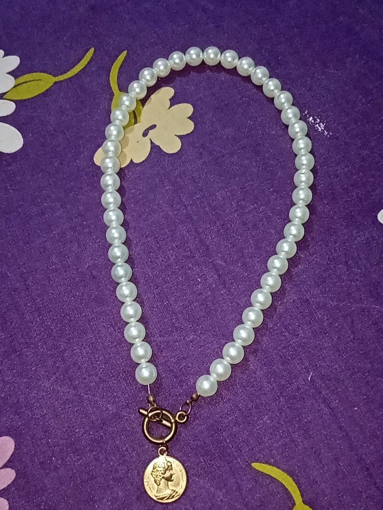 Pearls Necklace