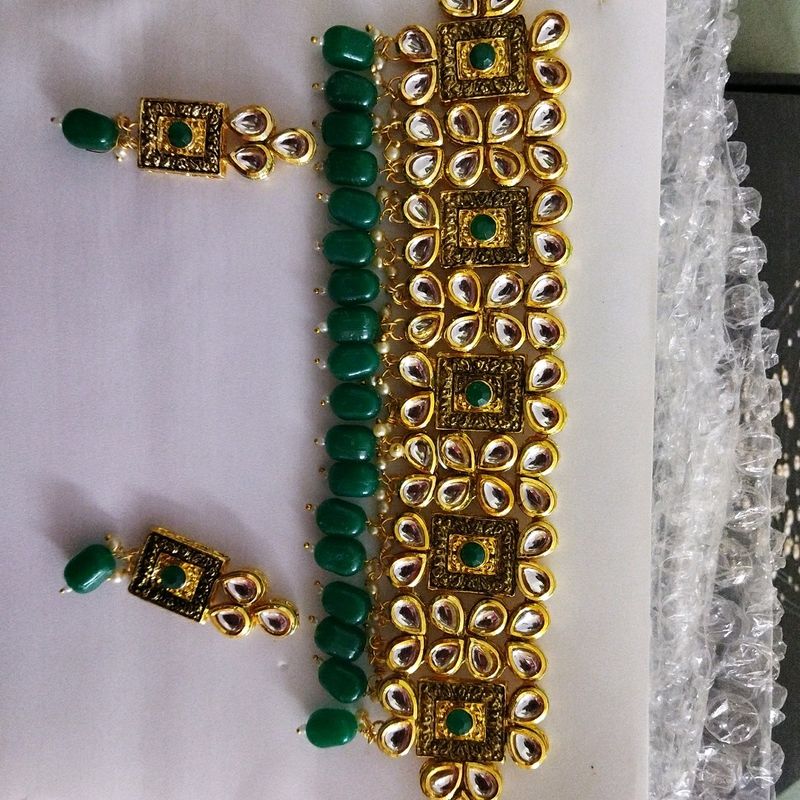 zaveri pearls neckpiece / jewellery seteith earrings