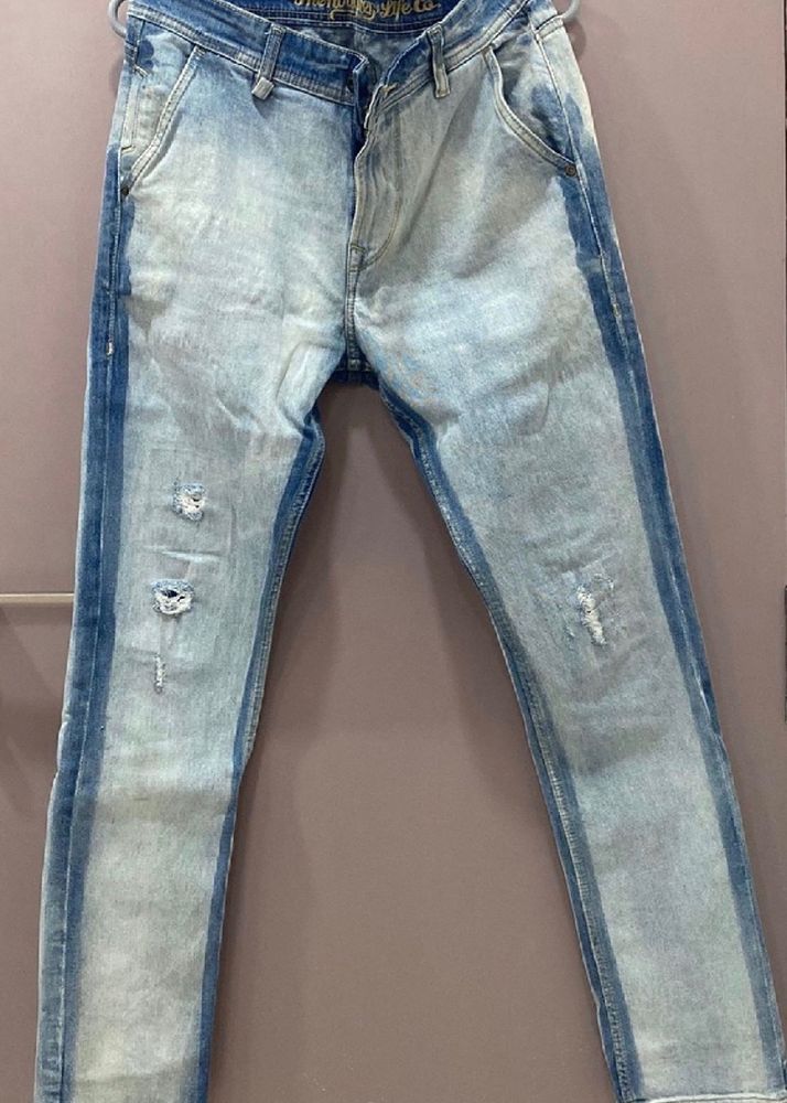 Roadster Torn Jeans