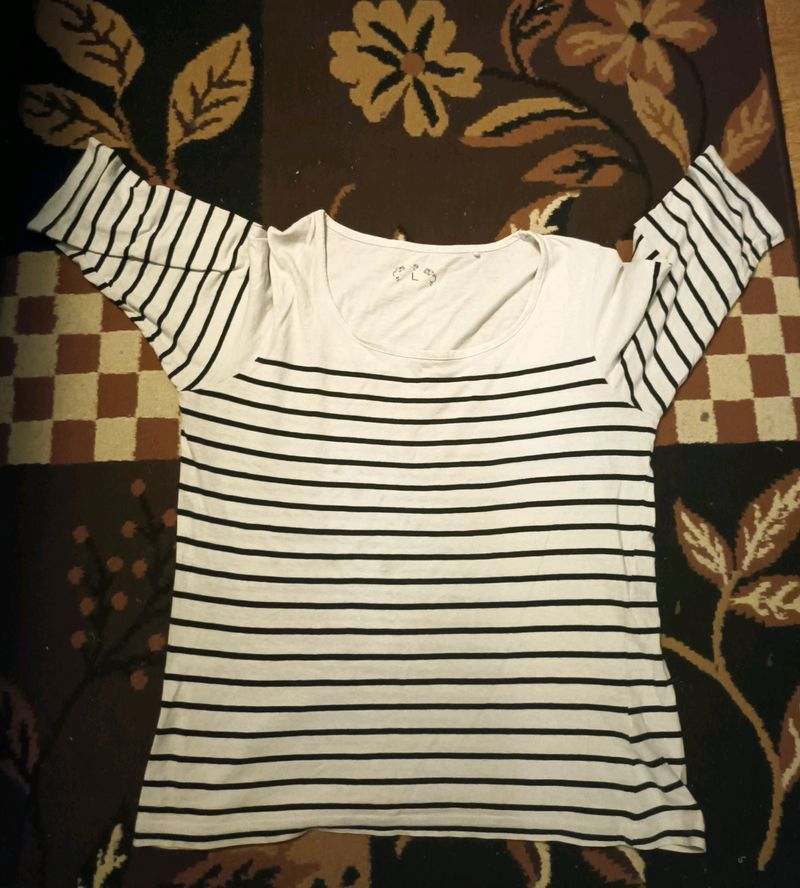 Beautiful Striped Women T-shirt