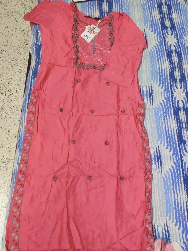 Pink New Kurti With Sequence And Thread Work