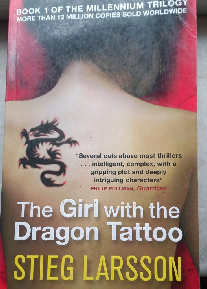 The Girl With Th Dragon Tattoo 📖