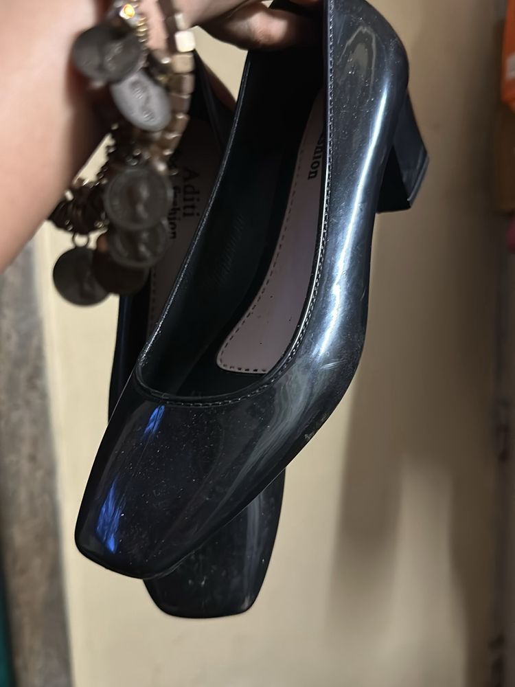 Black Vintage Heels