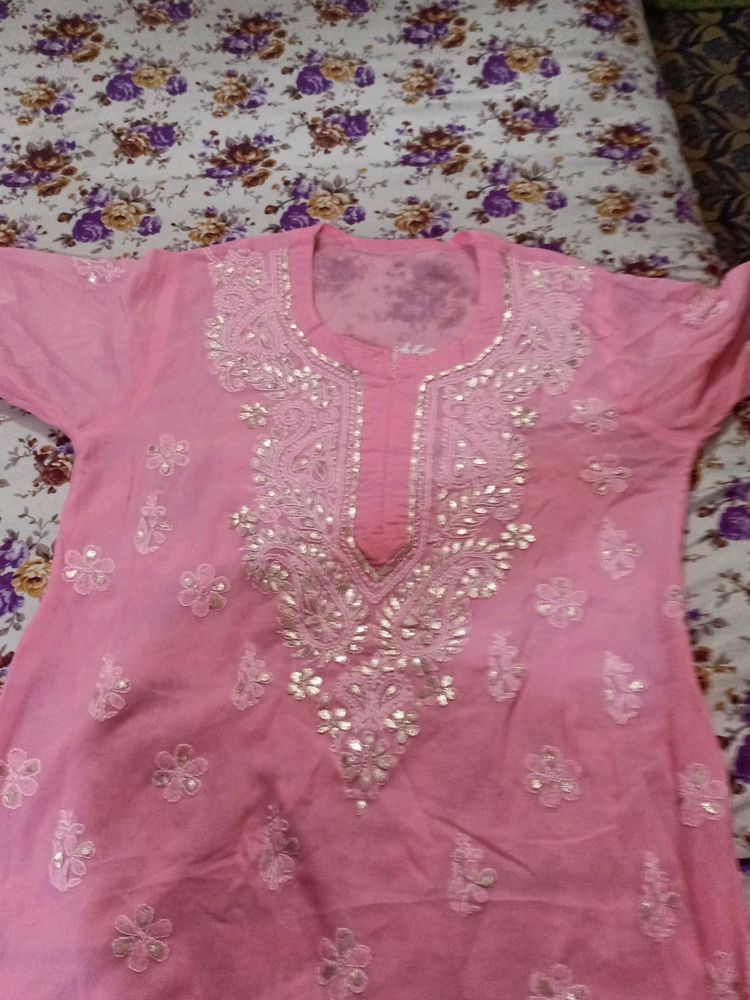 Chikankari Kurta With Gotta Patti Work