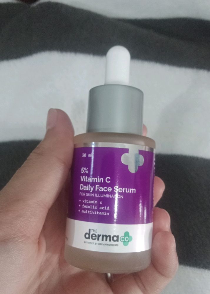 The Derma Co Vitamin C Face Serum