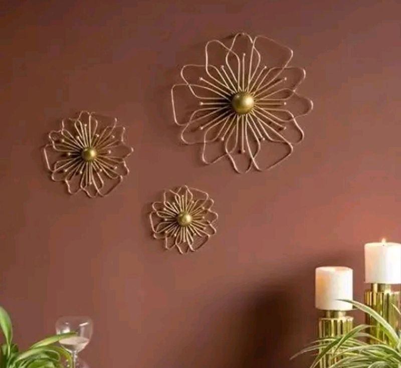 3 Flower Metal Gold Wall Decor